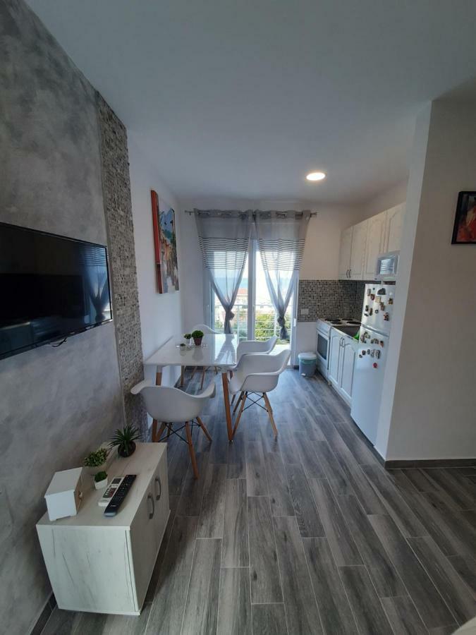 Apartments Marina 尤塔哈 外观 照片