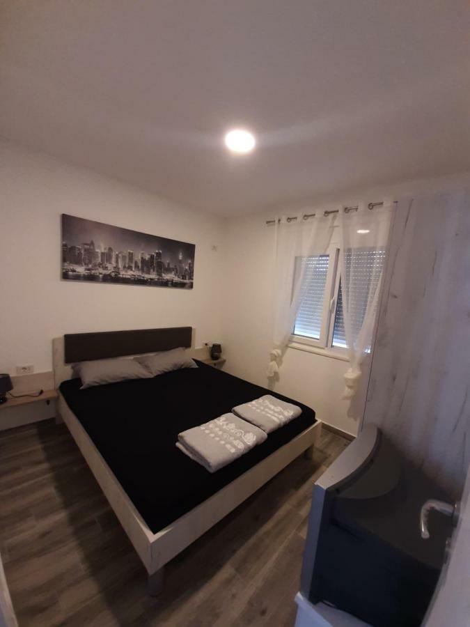 Apartments Marina 尤塔哈 外观 照片